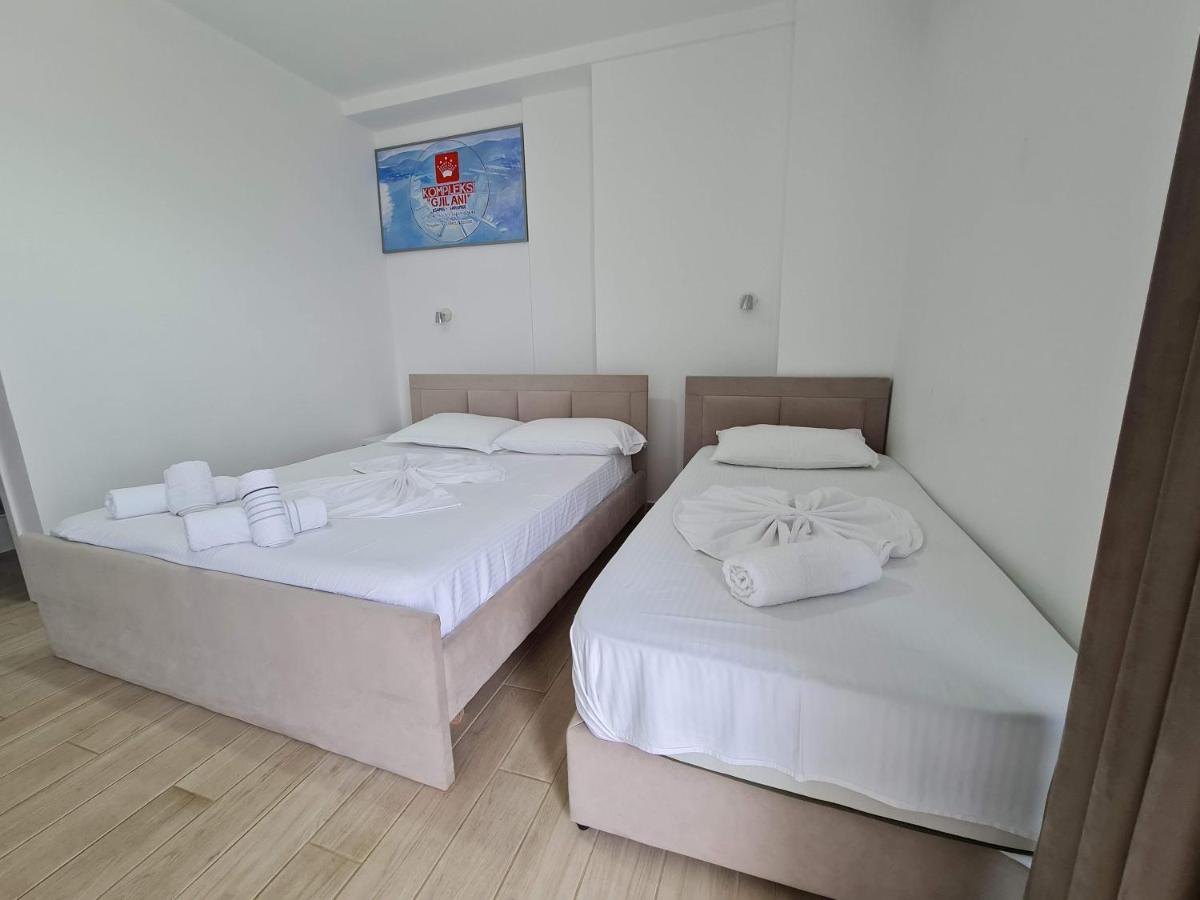 La Luna Hotel Ksamil Esterno foto