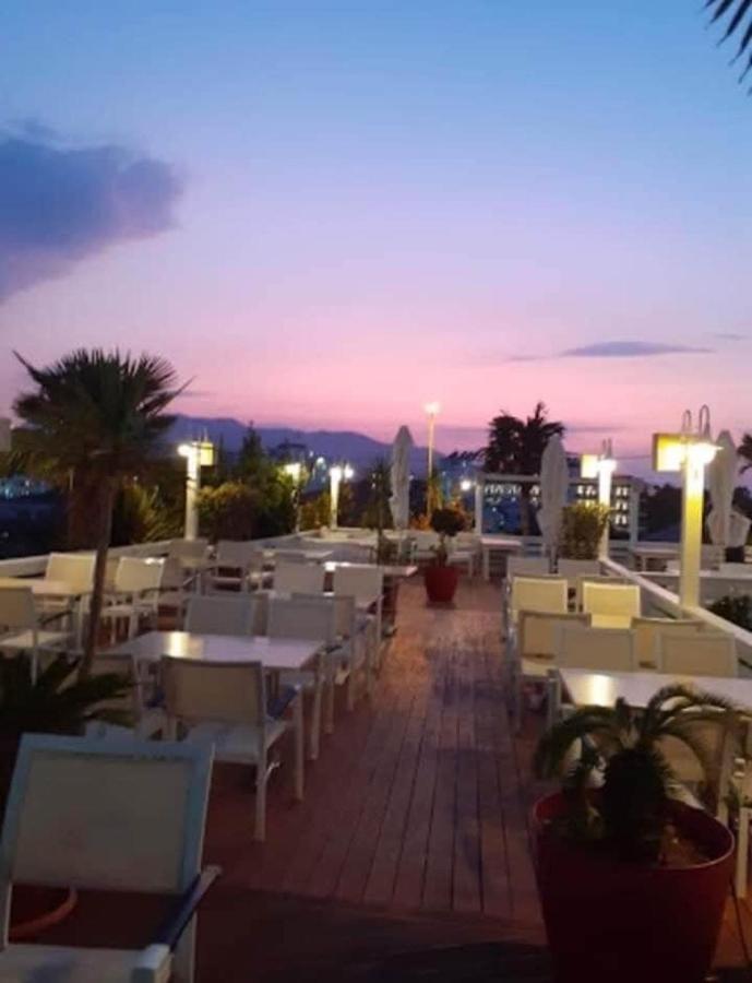 La Luna Hotel Ksamil Esterno foto